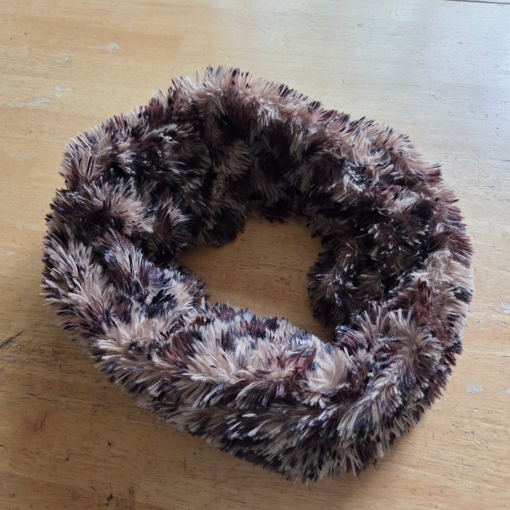 Betsey Johnson Leopard Print Faux Fur Infinity Scarf Animal Pattern Plush Cozy